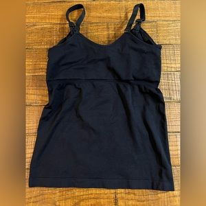 Kindred Bravely Sublime® Hands-Free Pumping & Nursing Tank